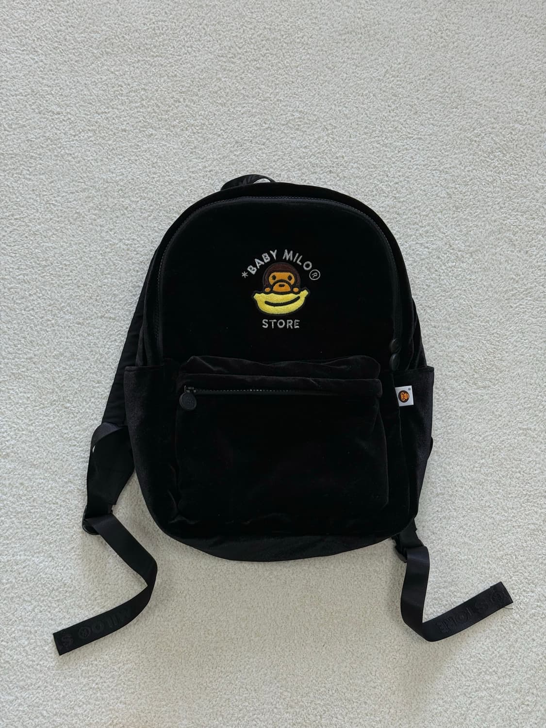 베이프 마일로 벨벳 미디엄 백팩 상품이미지2