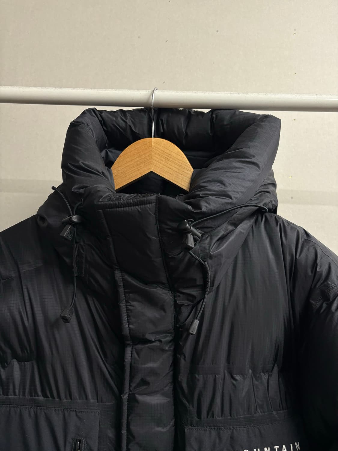 마운틴 하드웨어 앱솔루트 제로 다운 파카 상품이미지3