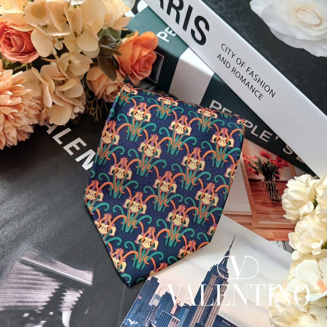 발렌티노 실크 네이비 패턴 넥타이 9.4cm A+등급 G21
 상품이미지2