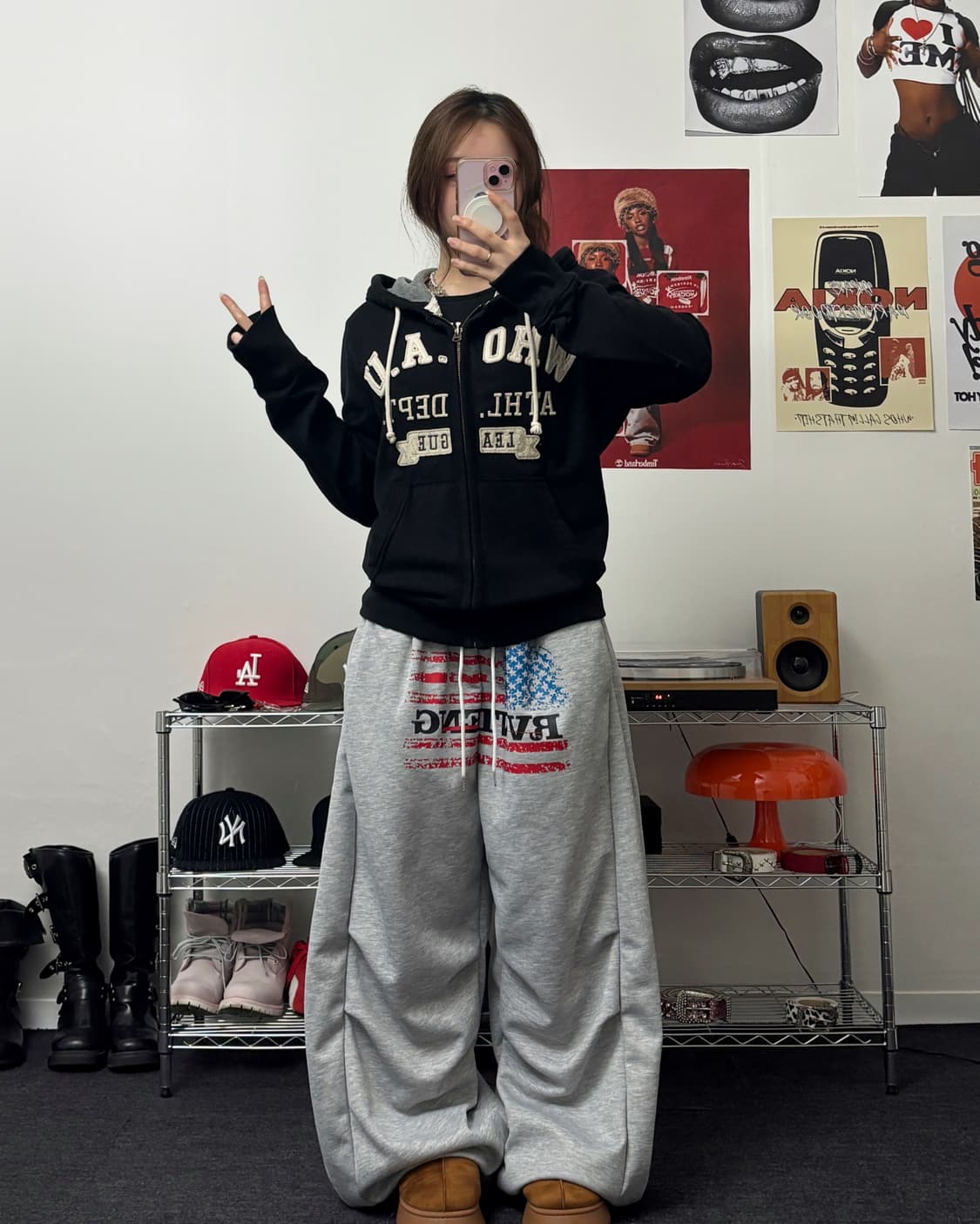 후아유 아플리케 아치로고 후드집업 블랙 상품이미지4