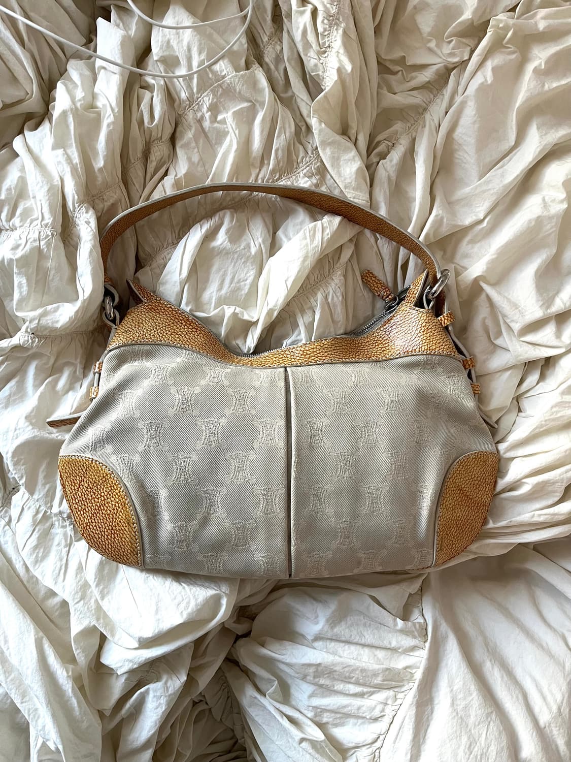 셀린느 숄더백 상품이미지1