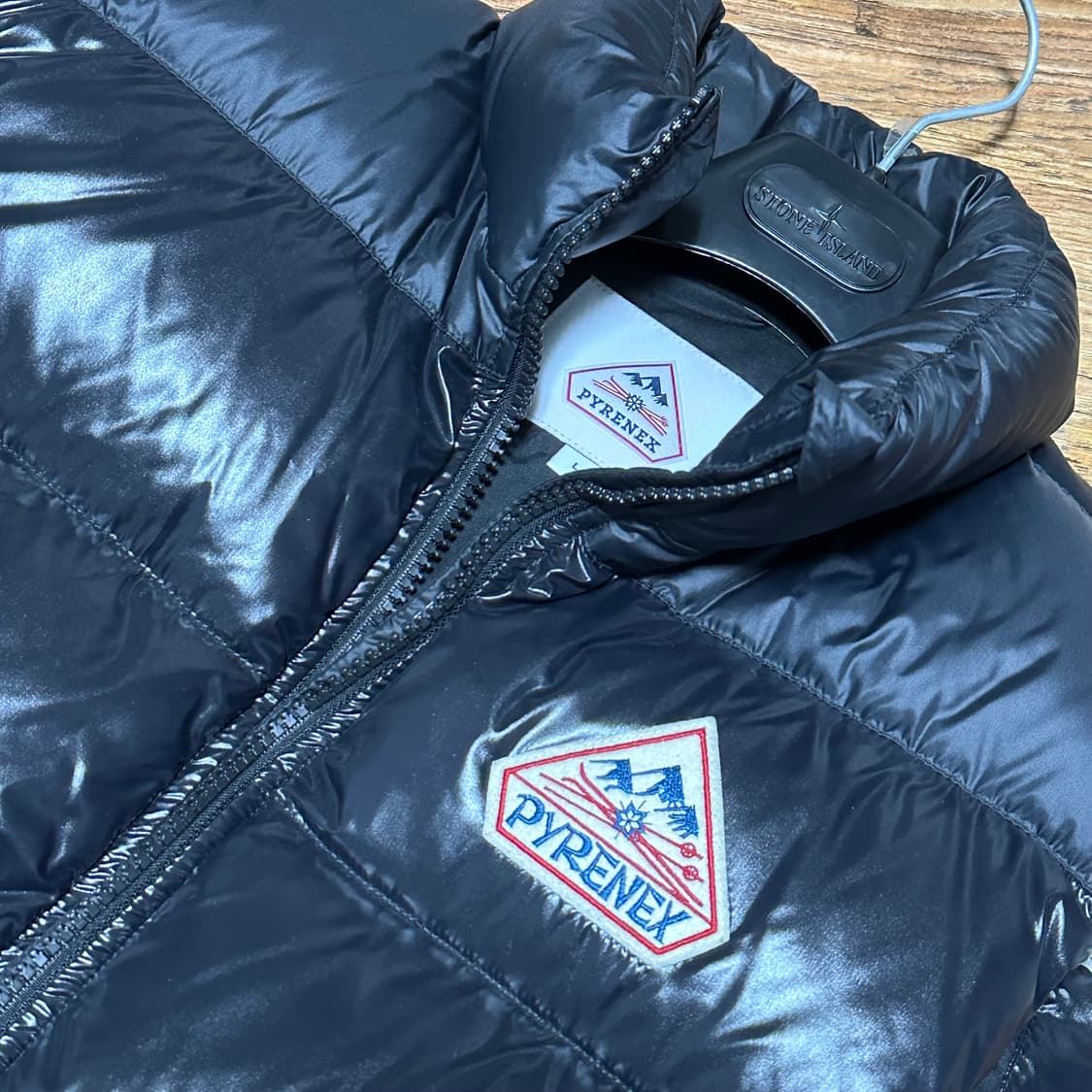 [L] Pyrenex John 패딩 베스트 블랙 상품이미지3