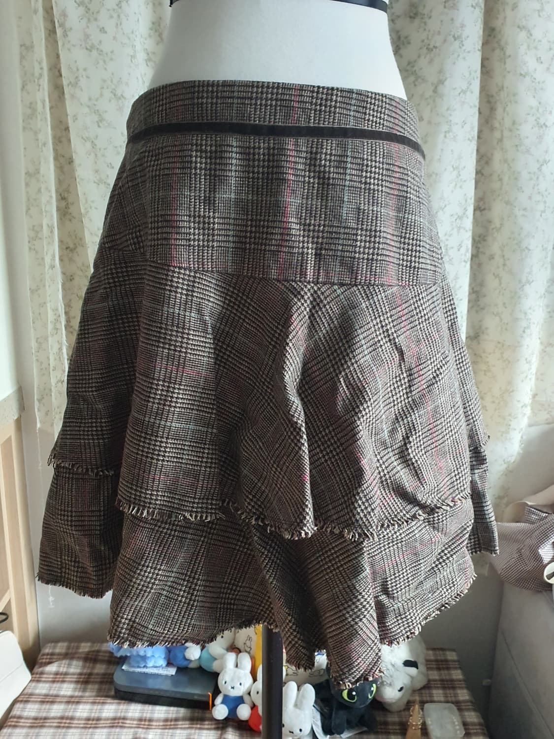 [모리걸] 체크 모직 캉캉 미디스커트 30 상품이미지3