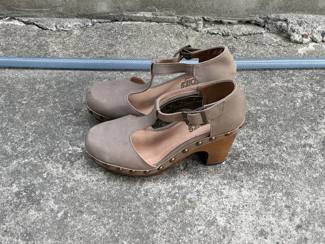 woodis stud platform heel 상품이미지3