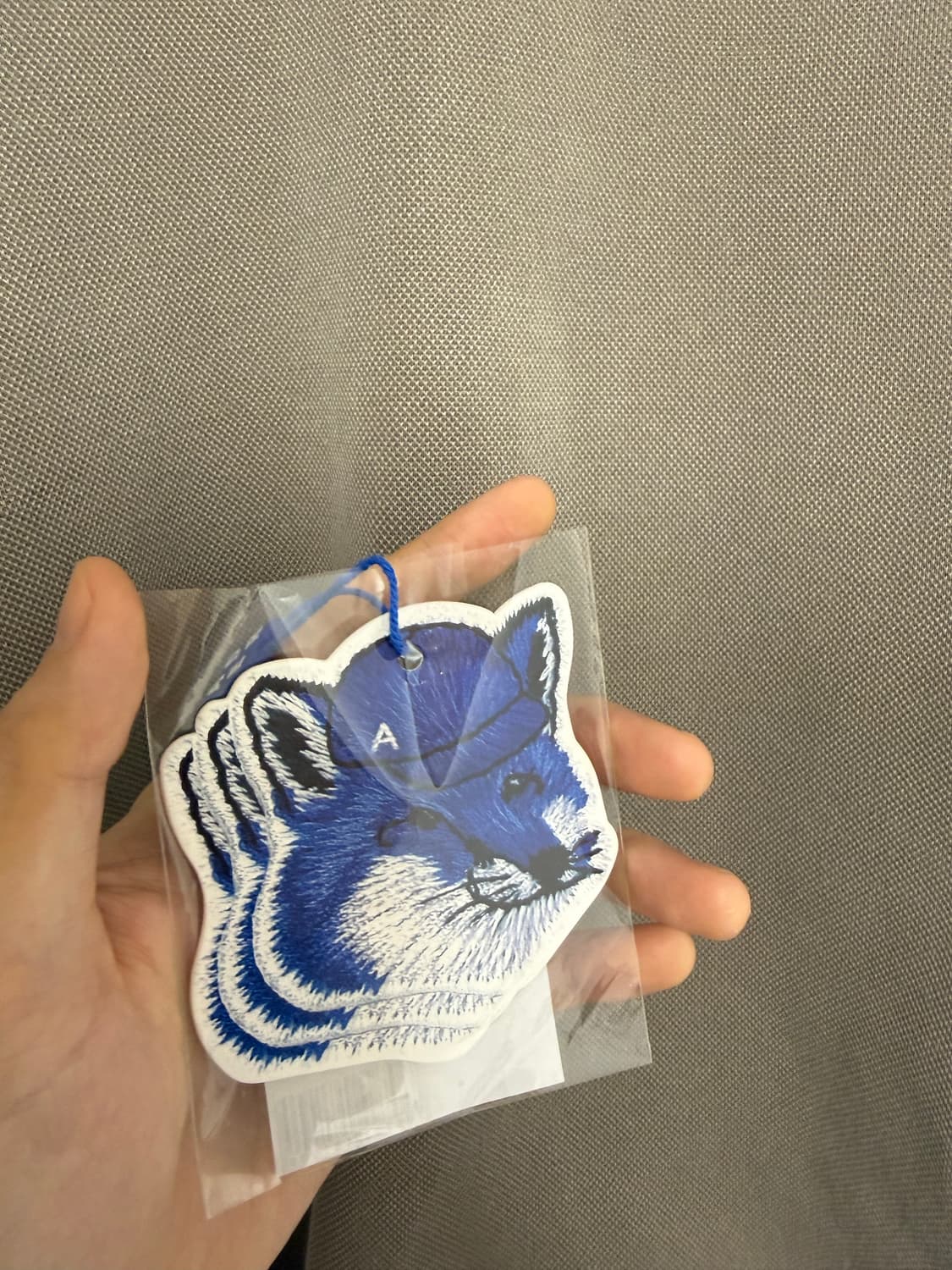 아더에러 x 메종키츠네 카라티 베이지 트리플 폭스 헤드 A3 상품이미지3