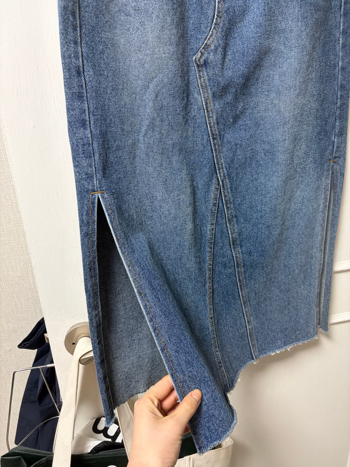 톰브라운 청치마 미디기장 1사이즈 상품이미지2