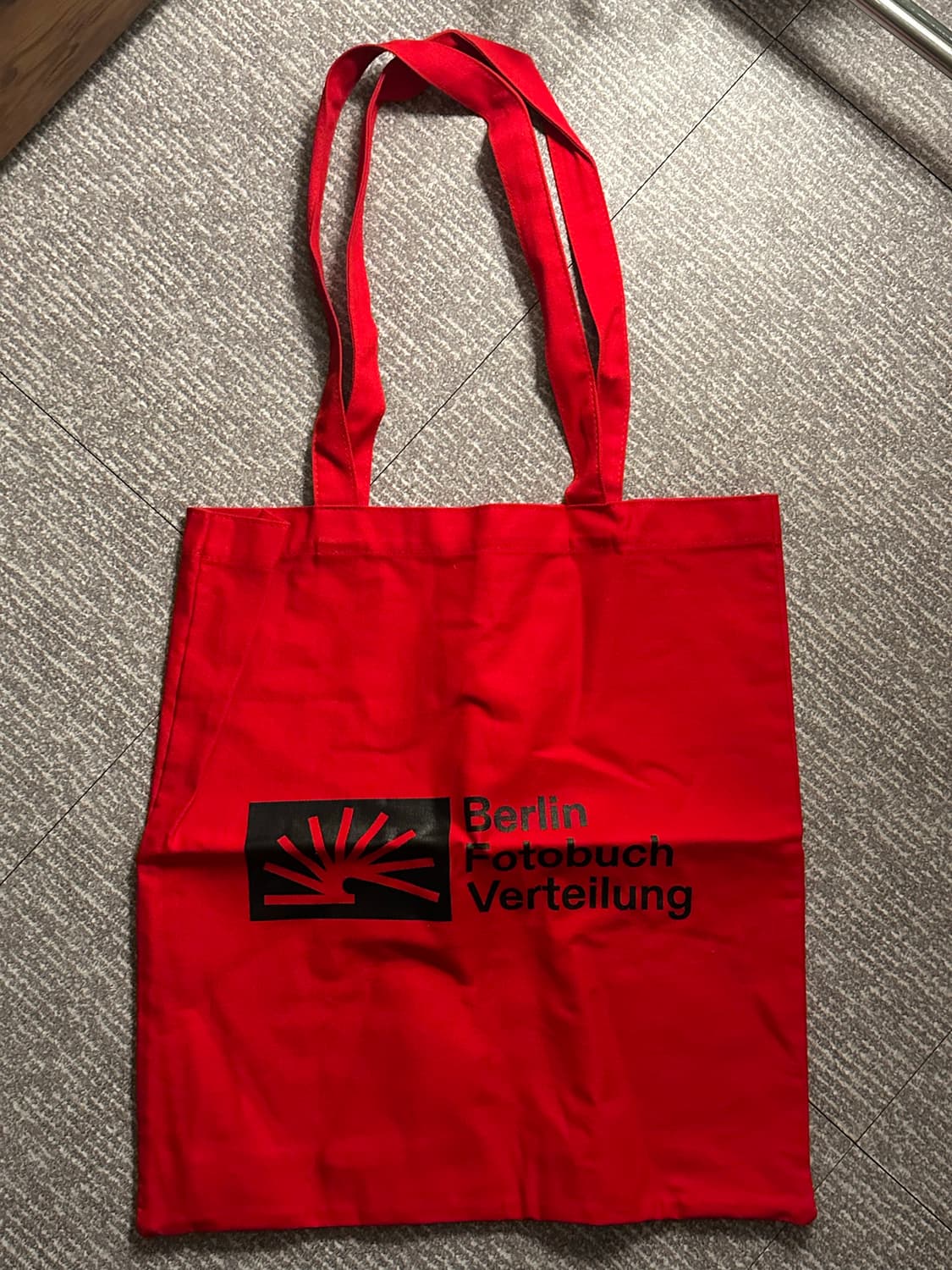 베를린포토북디스트리뷰션 에코백 레드 상품이미지1