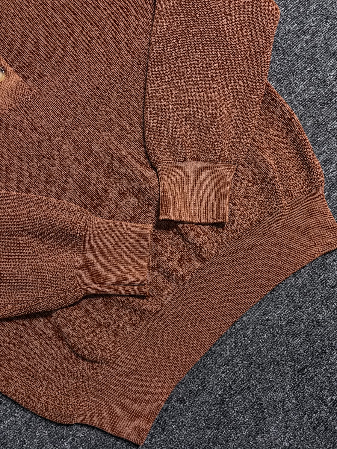 파사드패턴 버튼업 카라 니트 새상품 상품이미지2