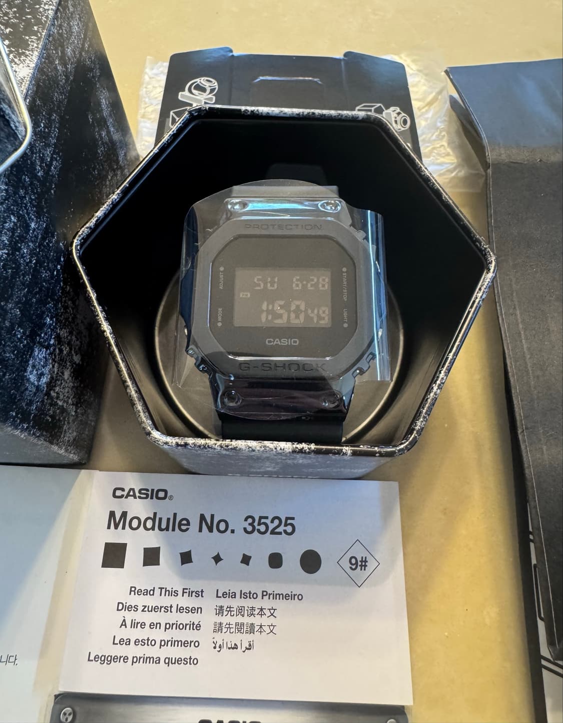 카시오 지샥 GM-5600UB-1 상품이미지2