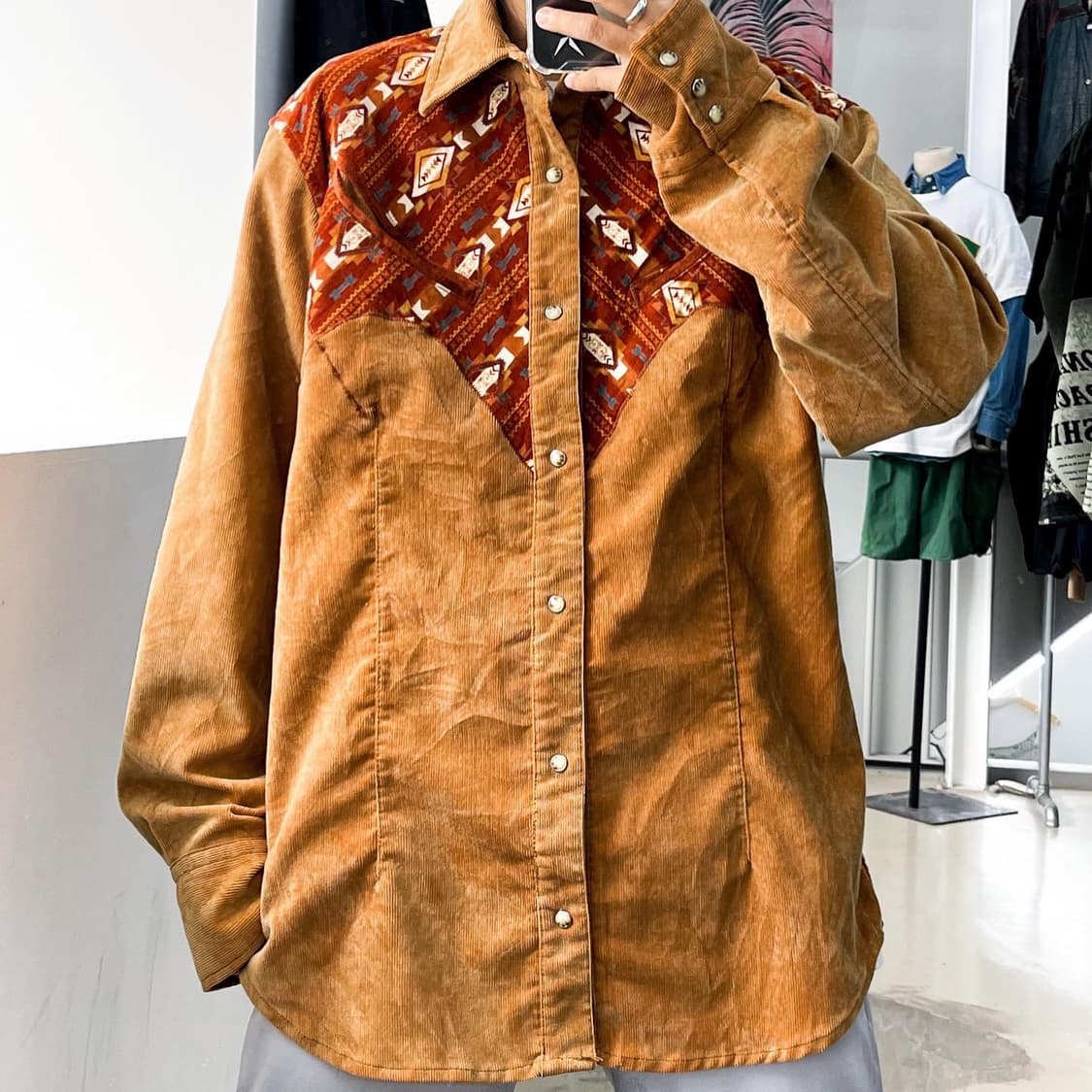 이카 해밀턴 브라운 코듀로이 에스닉 나바호 웨스턴 셔츠 상품이미지1