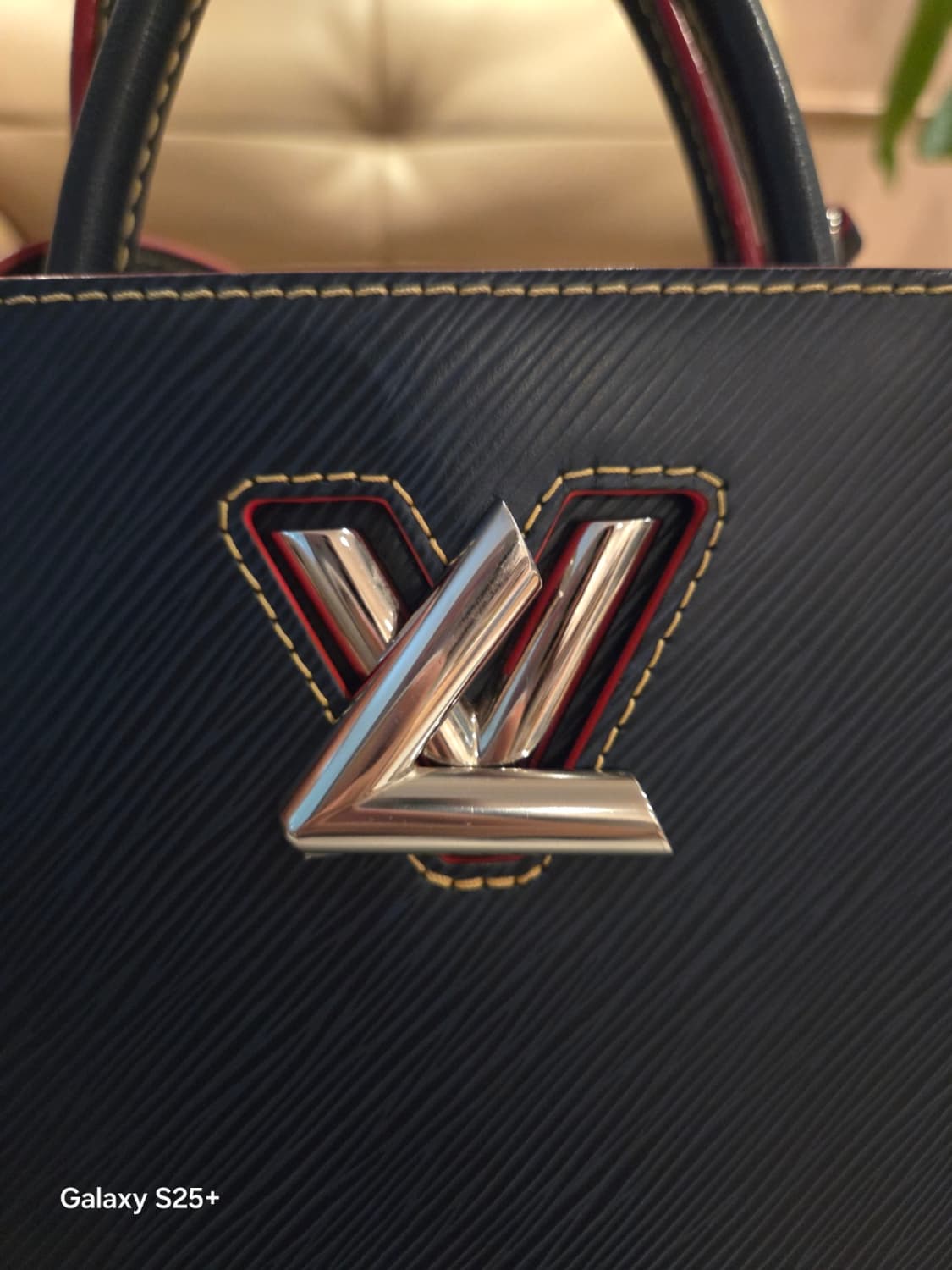 루이비통 네이비블루 에삐 토트 겸 숄더백 상품이미지2