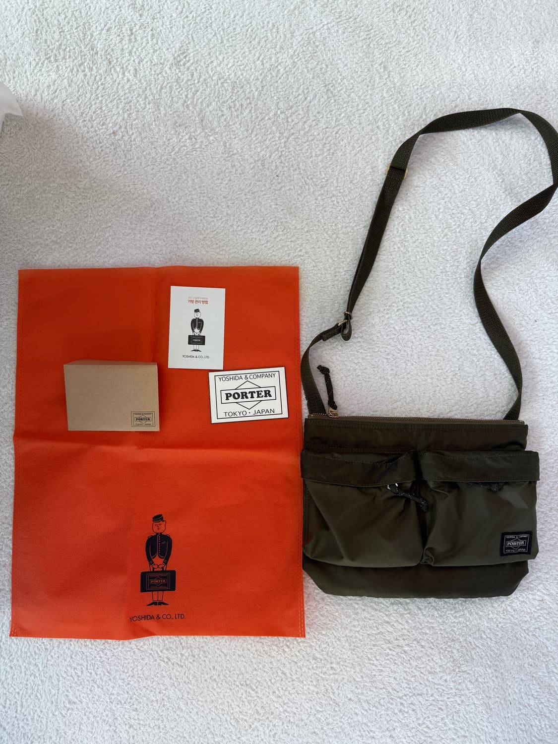 요시다포터 숄더백포스 모델 카키  상품이미지1