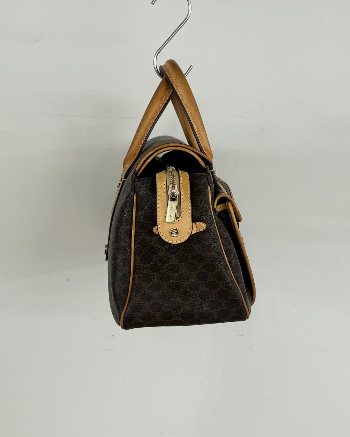 셀린느 브라운 마카담 돔보울러 백 상품이미지3