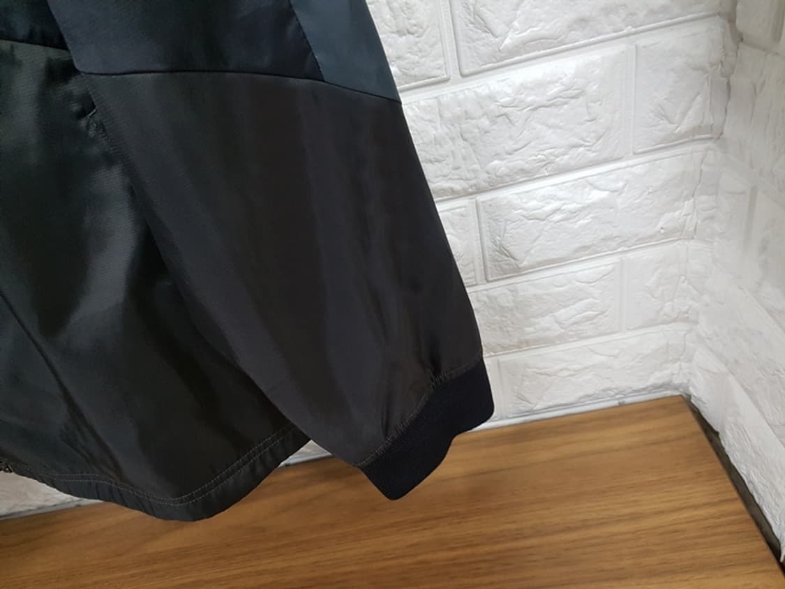 언더아머 바람막이 점퍼 남성105 XL 상품이미지5