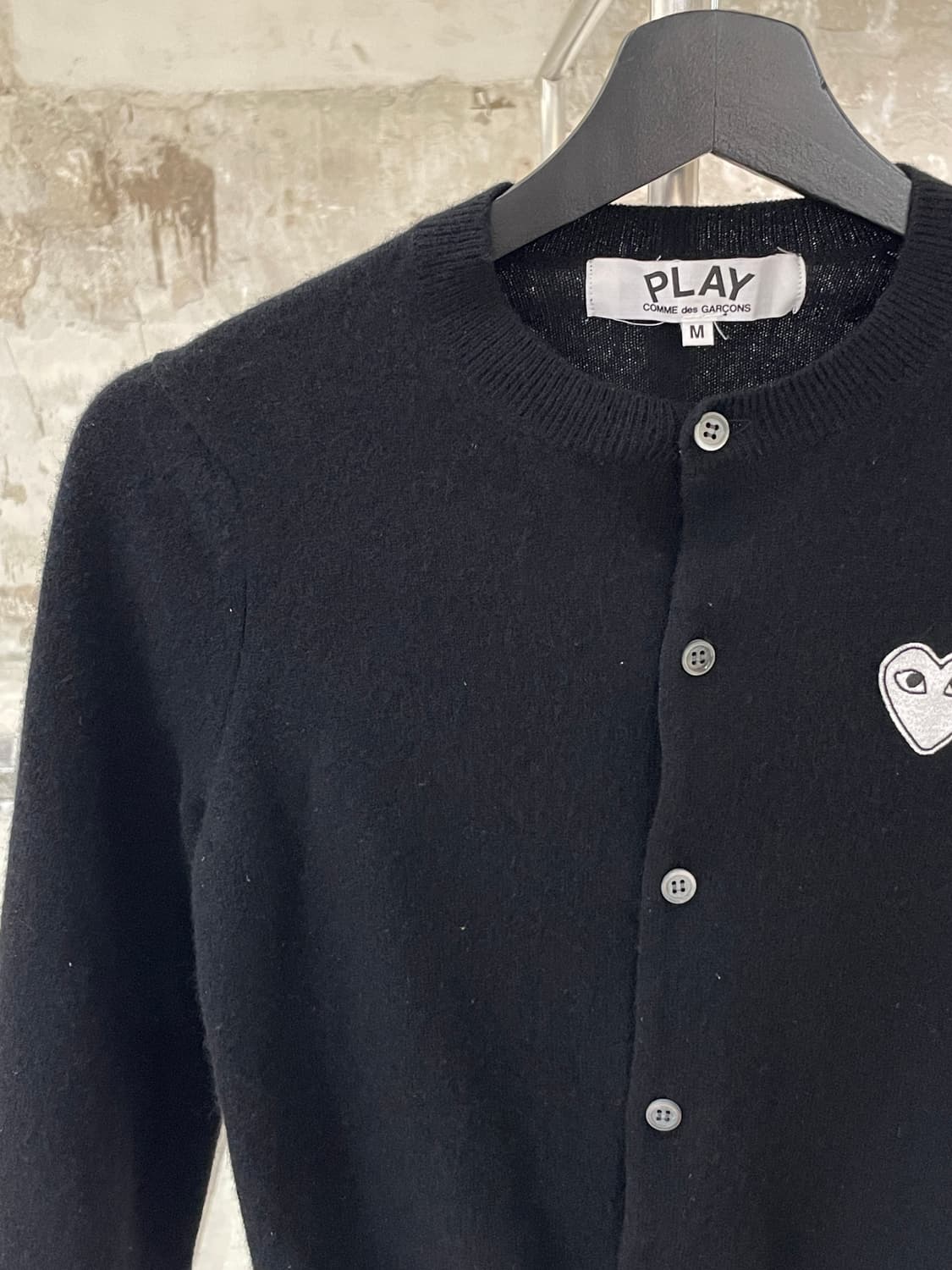 꼼데가르송 플레이 블랙 화이트 하트 와펜 울 가디건 상품이미지2