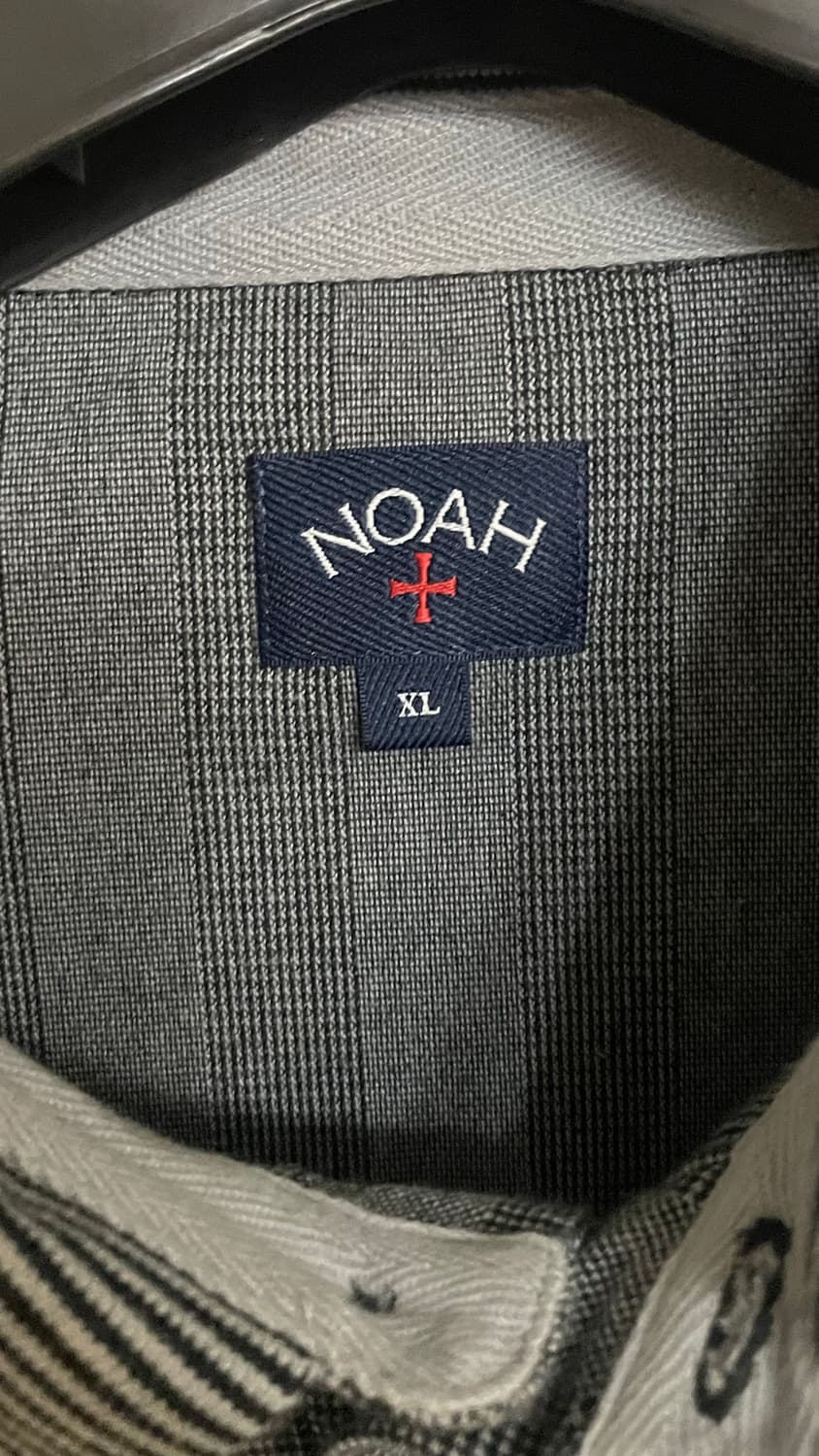 NOAH 카라 롱슬리브 [XL] (뉴진스 민지 착용) 상품이미지4