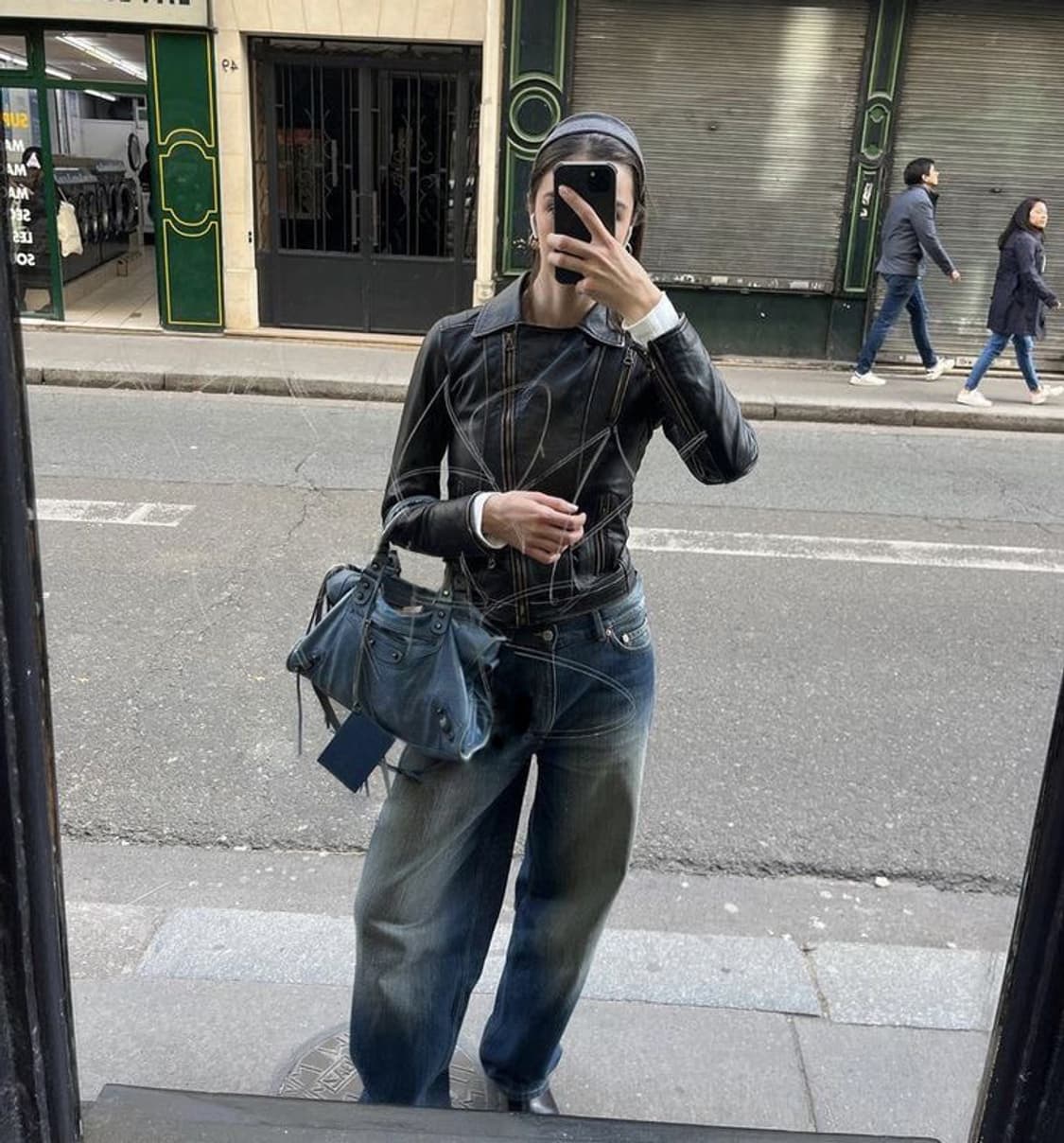 발렌시아가 클래식 시티백 스몰 판매합니다. 상품이미지9