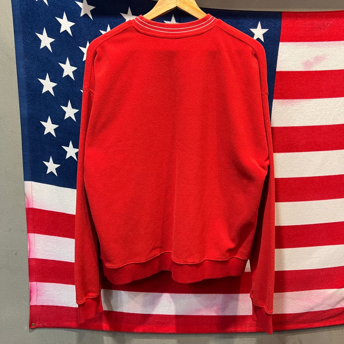 커버낫 레드 플리스 맨투맨 상품이미지2