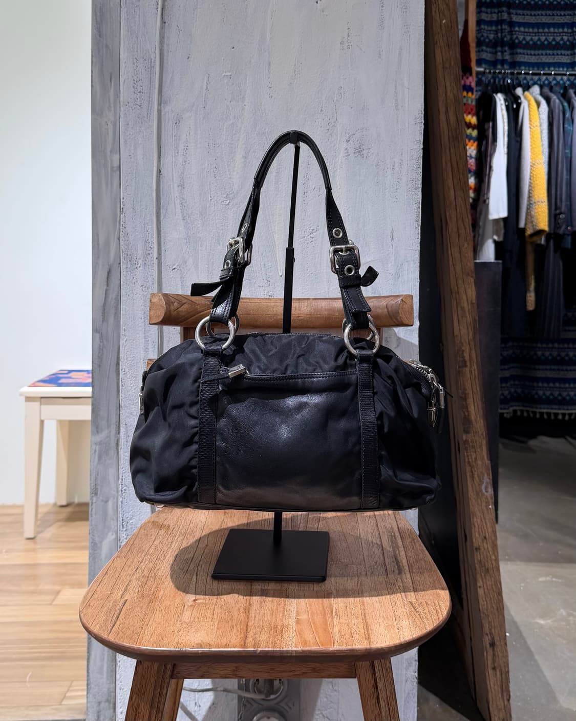 프라다 블랙 나일론 보스턴 숄더백 상품이미지4