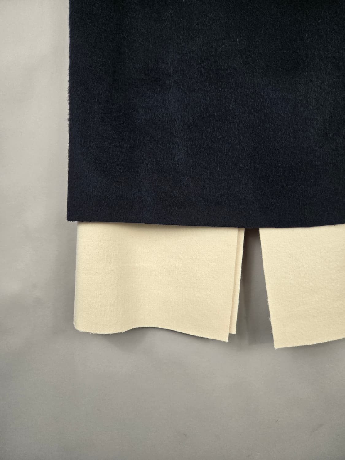 [무료배송]기네스 F 여성 이중 절개 롱 스커트 치마 네이비 상품이미지3