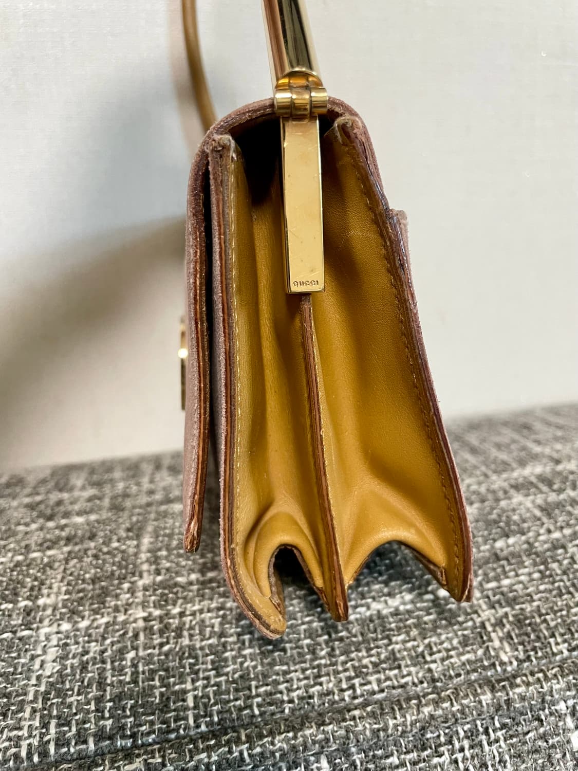 구찌 핑크 스웨이드 숄더백 정품 상품이미지5