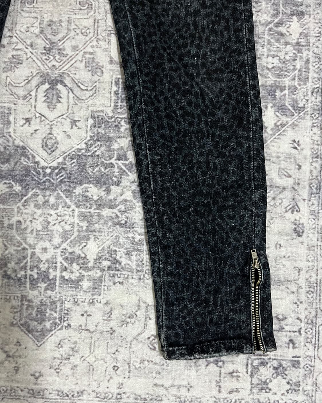 Selvage leopard skinny fit pants 상품이미지7