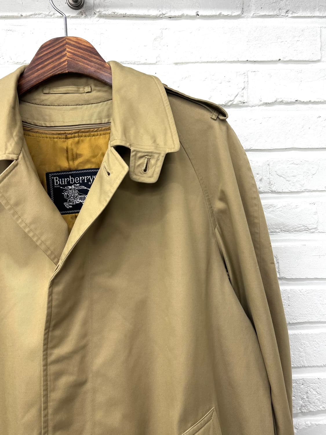 버버리 베이지 트렌치 코트 상품이미지2