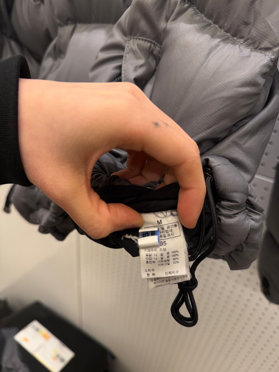 노스페이스 레트로 눕시 다운 푸퍼 패딩 그레이 U60 상품이미지5