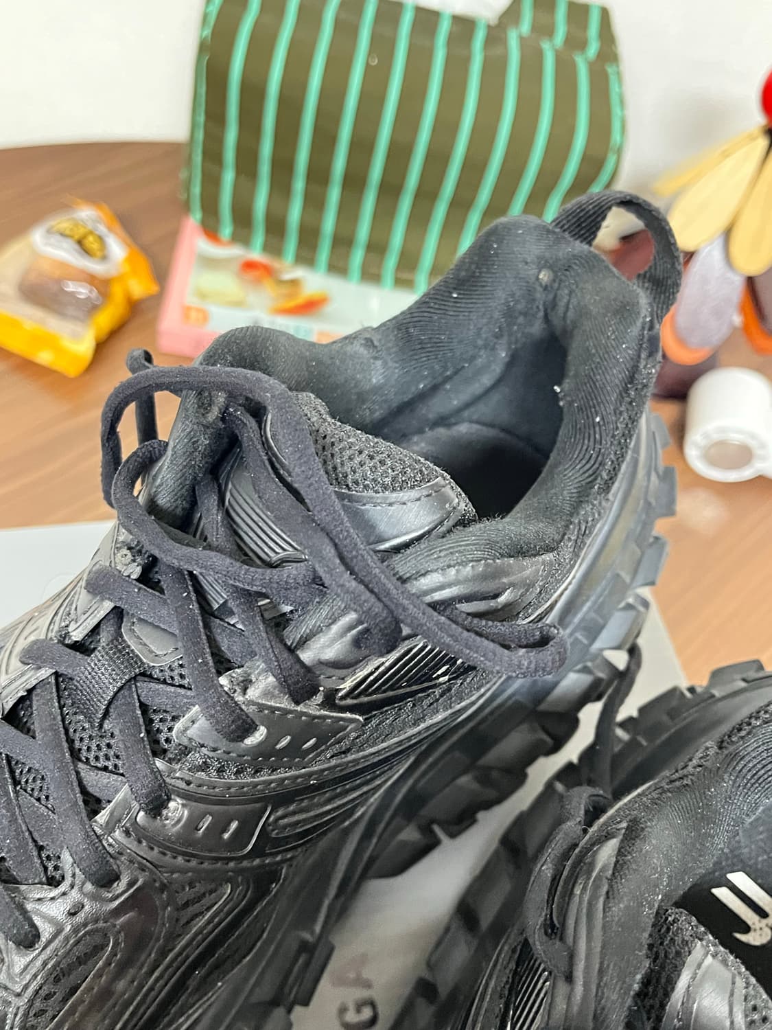 발렌시아가 디펜더 43 상품이미지4