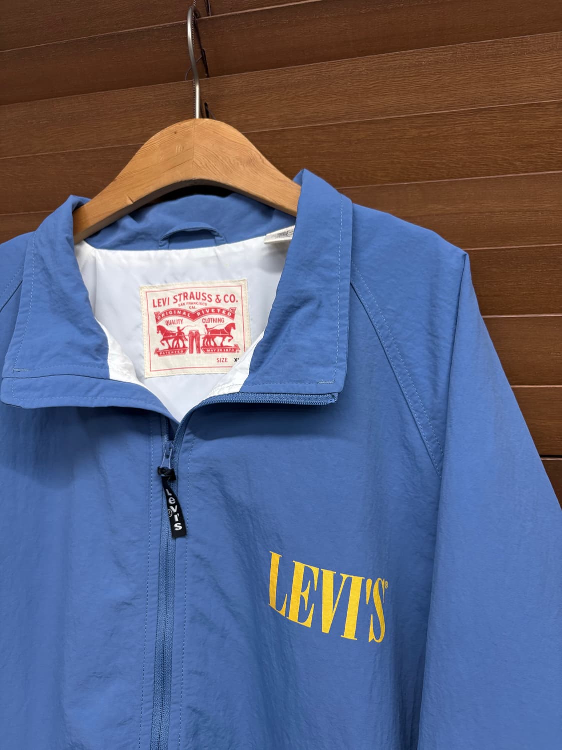 00s 리바이스 빈티지 올드스쿨 빅로고 바람막이 자켓 상품이미지4