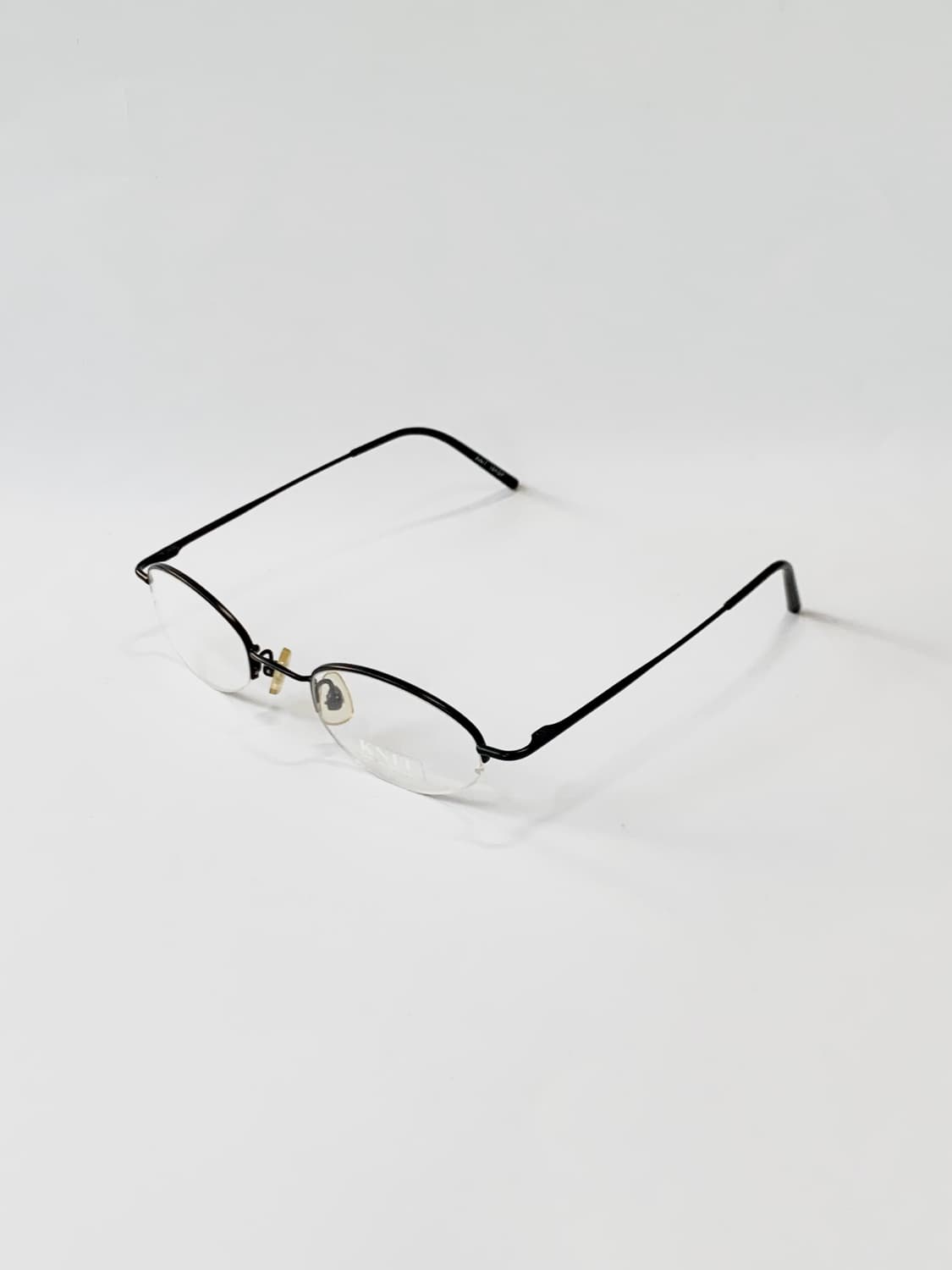 [픽키-641] KNIT 블랙 하프림 안경 오벌 쉐입 데드스탁  상품이미지3