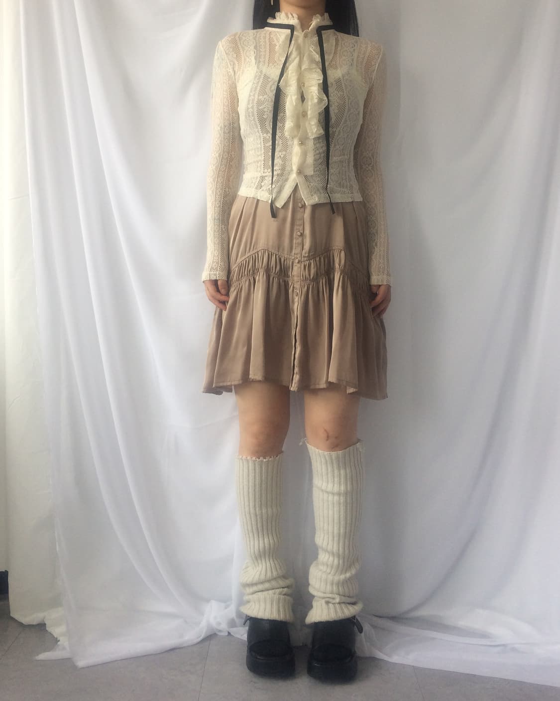 Ruffle point pattern high neck blouse 상품이미지8