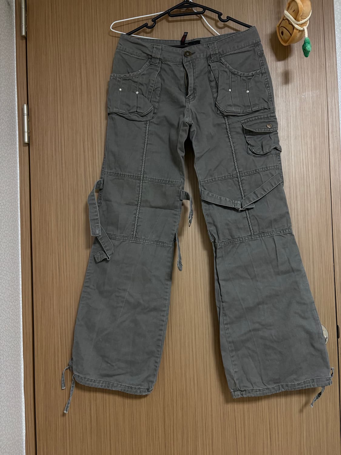 디테일 카고 바지 상품이미지2