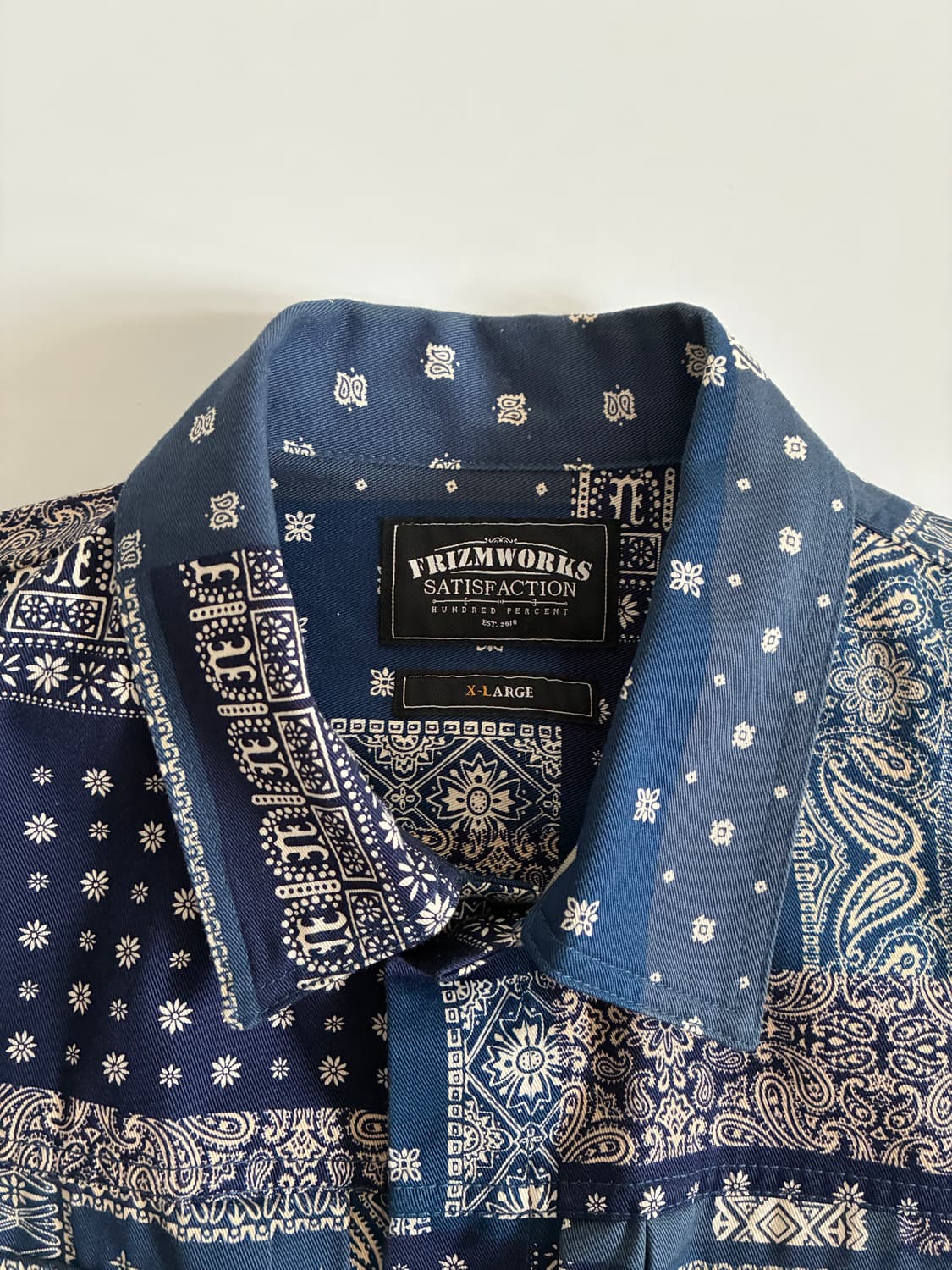 프리즘웍스 페이즐리 반다나 트러커 자켓 상품이미지2