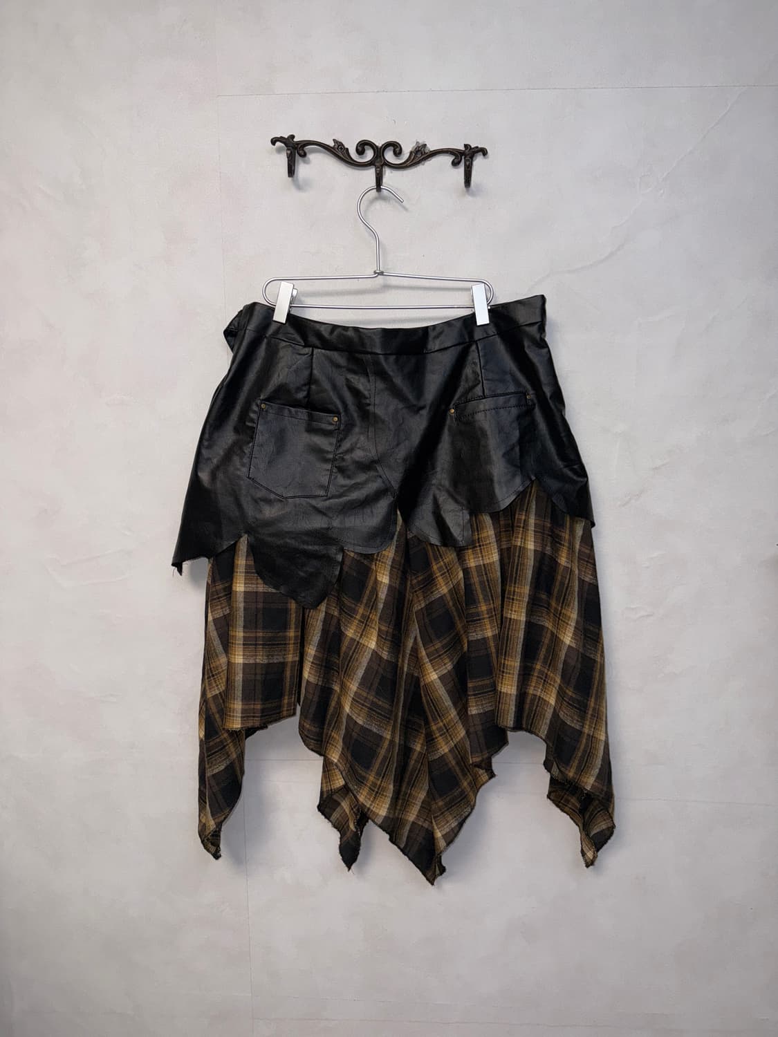 Brown check unbalanced layered skirt 상품이미지3