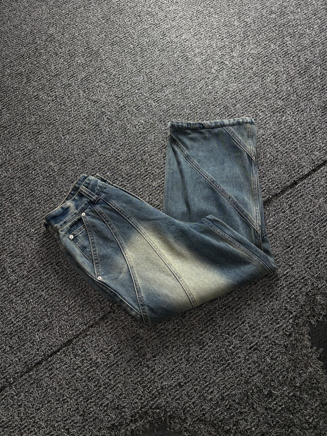 빈티지 아카이브 커브드 디테일 와이드핏 데님 팬츠 4970 상품이미지1
