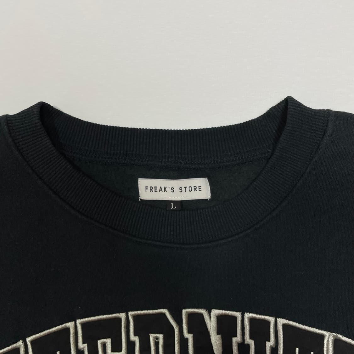 프릭스스토어 ETERNITY 오버핏 맨투맨 상품이미지4