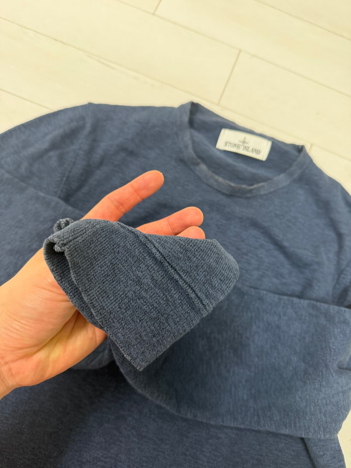 스톤아일랜드 니트 M  사이즈  상태 8.4/10  사진 찍고 절대 안입 상품이미지4
