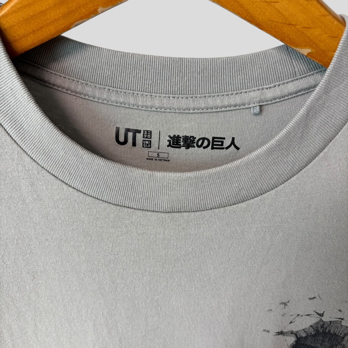 (S)유니클로 진격의 거인 반팔티셔츠 상품이미지3