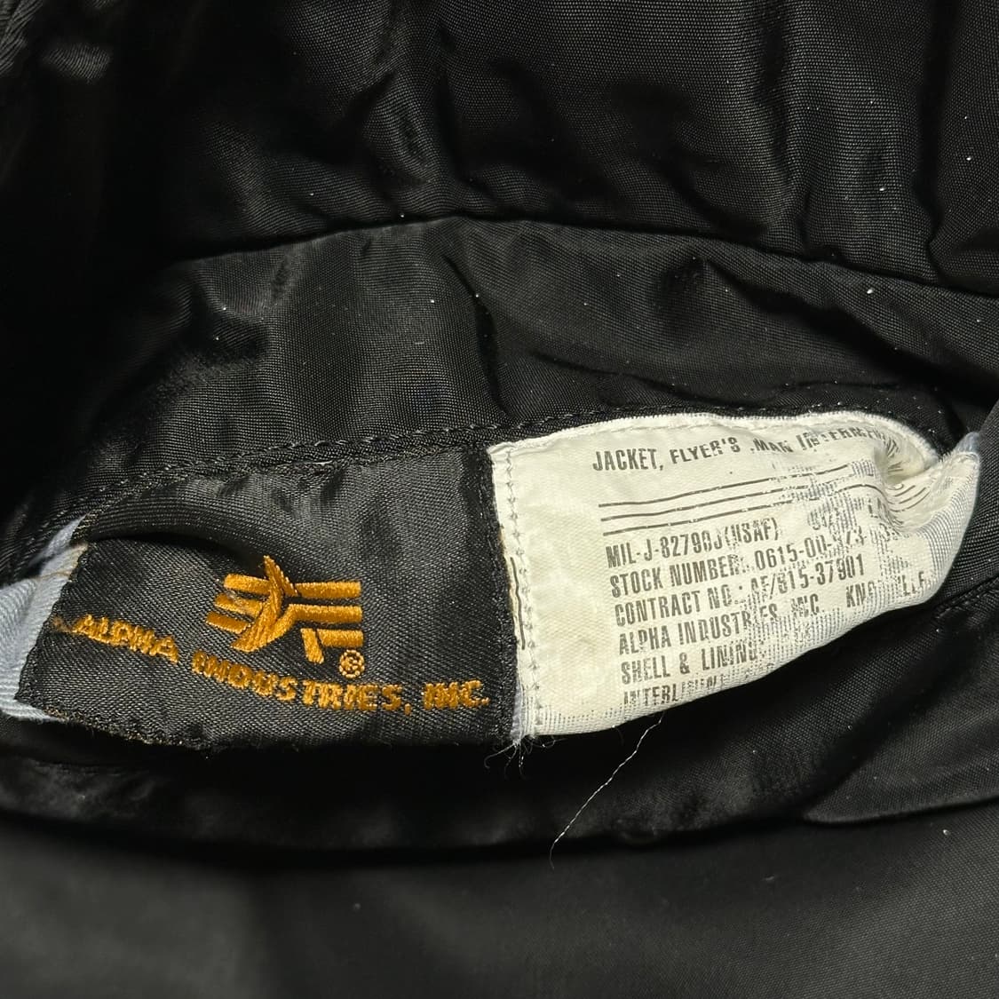 Alpha Industries MA-1 리버서블 항공 점퍼 상품이미지5