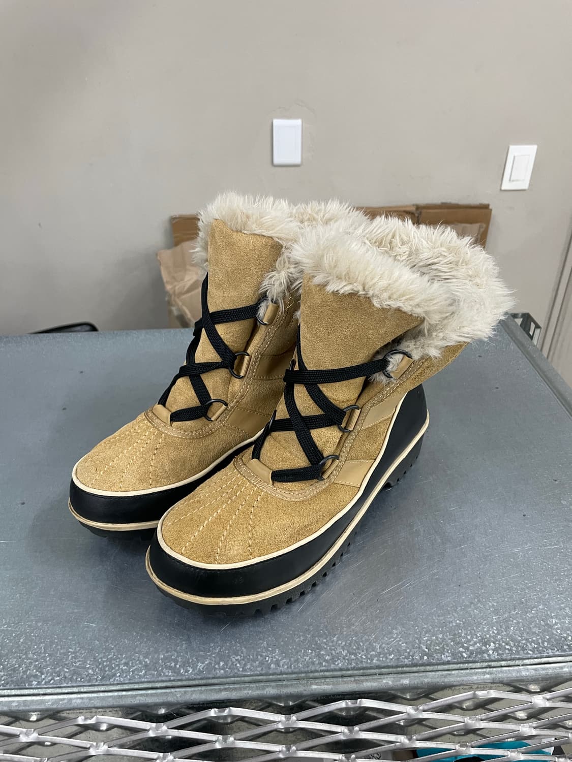 소렐 티볼리 II 스웨이드250 상품이미지2