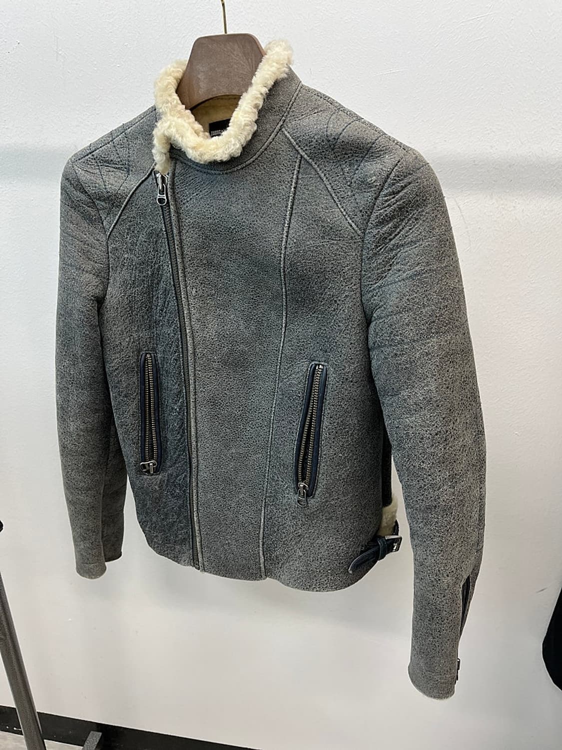 여) 쟈딕앤볼테르 양털 무스탕 자켓  상품이미지2