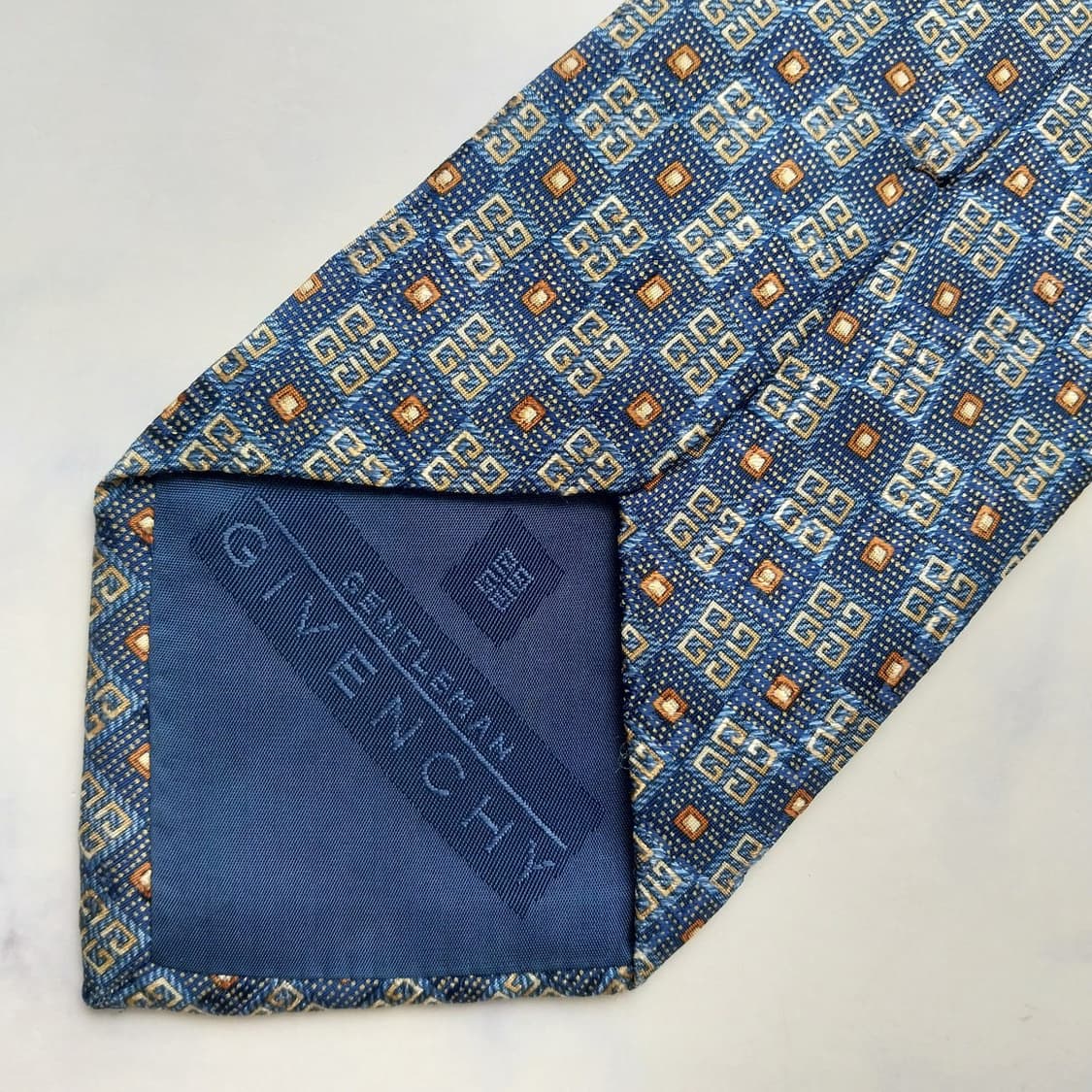 지방시 실크 블루 로고 패턴 넥타이 9.8cm A+~A등급 K2451
 상품이미지6