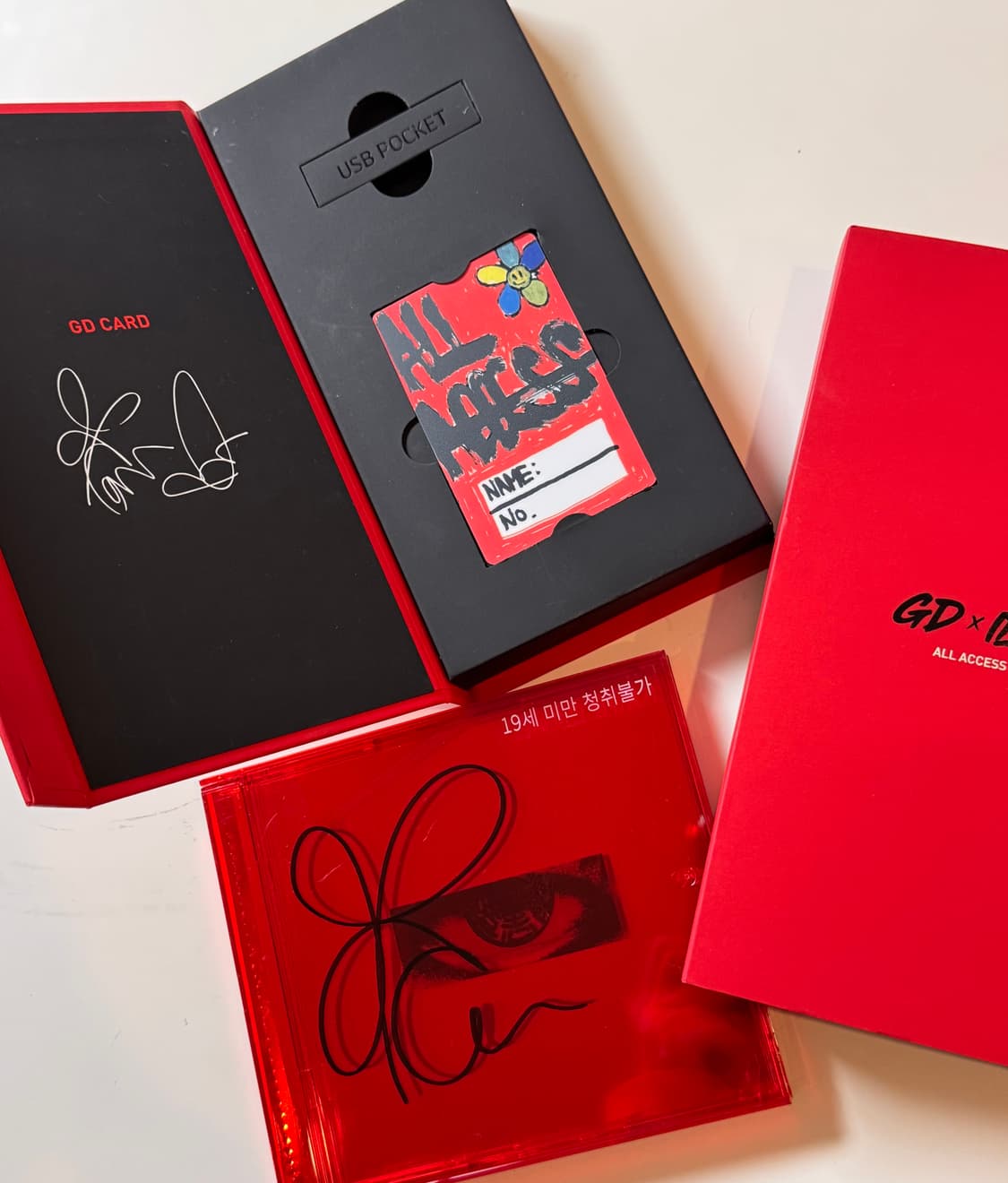 지드래곤 모태 친필 싸인 앨범 및 GD카드 모형 상품이미지1