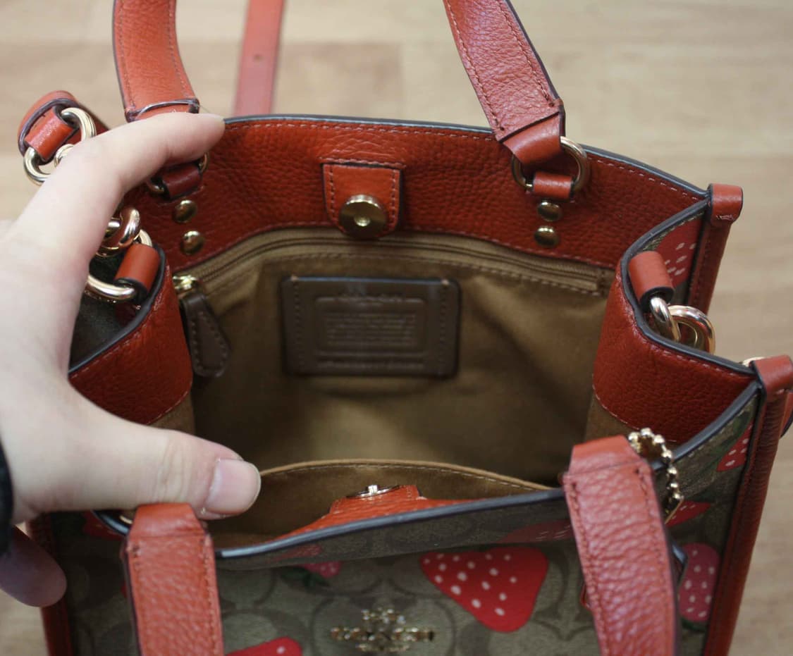 B-10518/코치 정품 여성용 스트로베리 뎀프시 토트&크로스백 상품이미지4