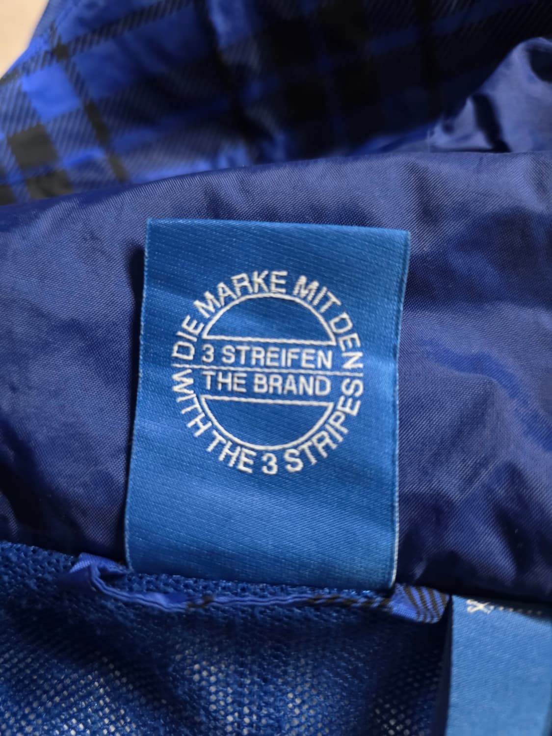 아디다스 첼시FC 윈드브레이커 바람막이.
싸이즈 100~105. 남자 상품이미지7