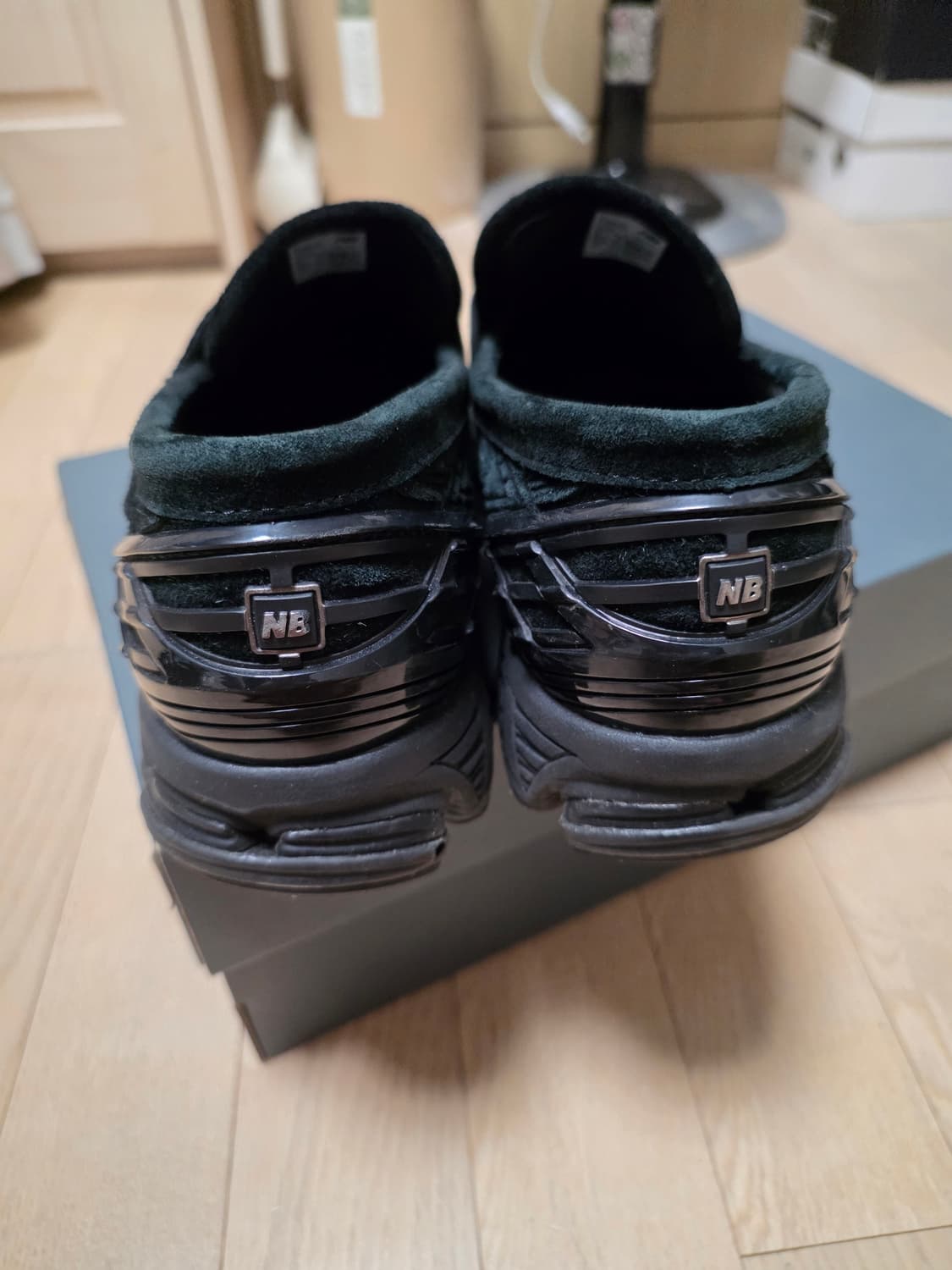 뉴발란스 1906L 블랙 블랙 시멘트 스웨이드 270 구동화 상품이미지2