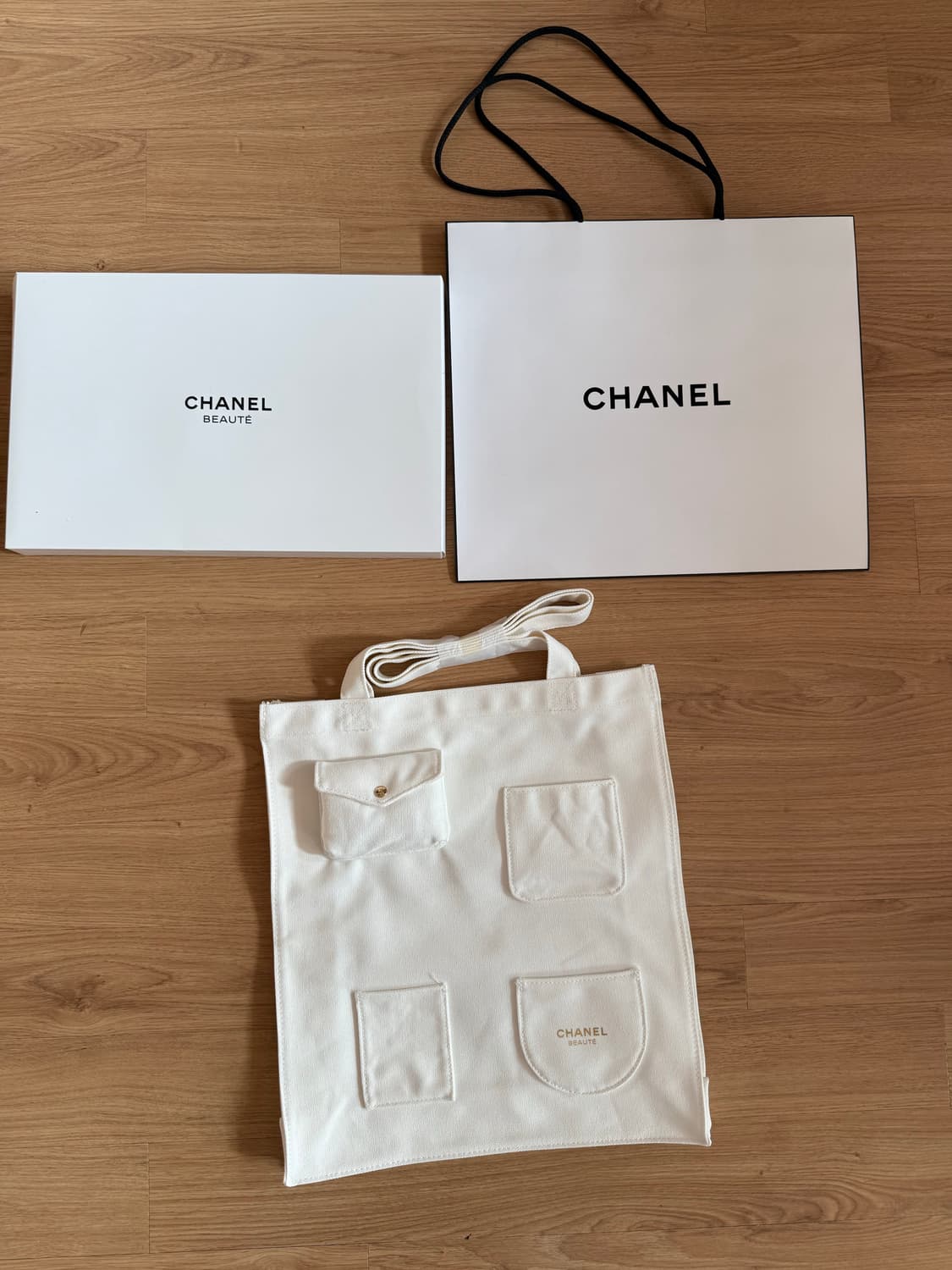 샤넬 에코백 새상품 상품이미지1