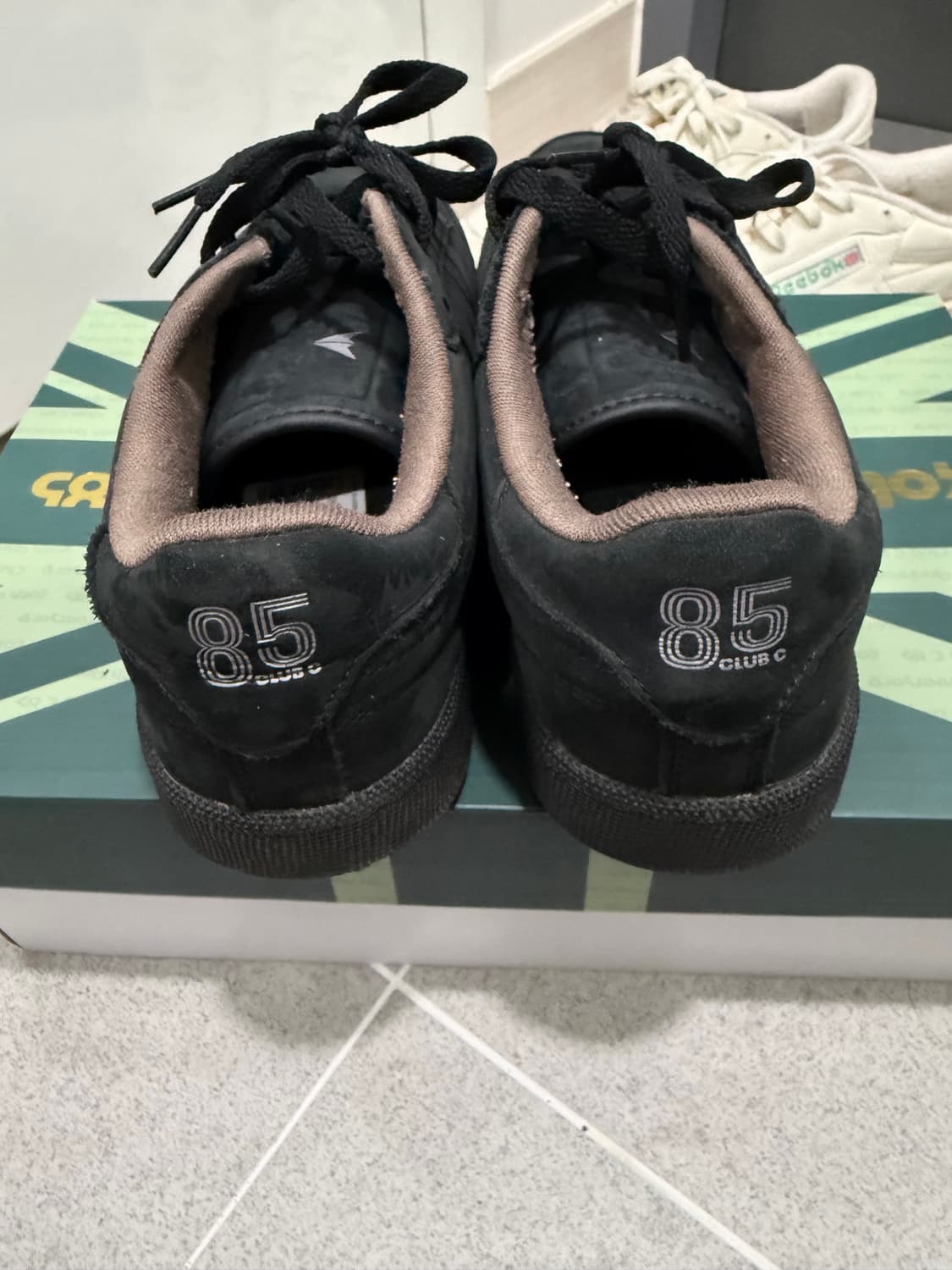 리복 클럽 C 85 스웨이드 40th 워시드 블랙 275 상품이미지2