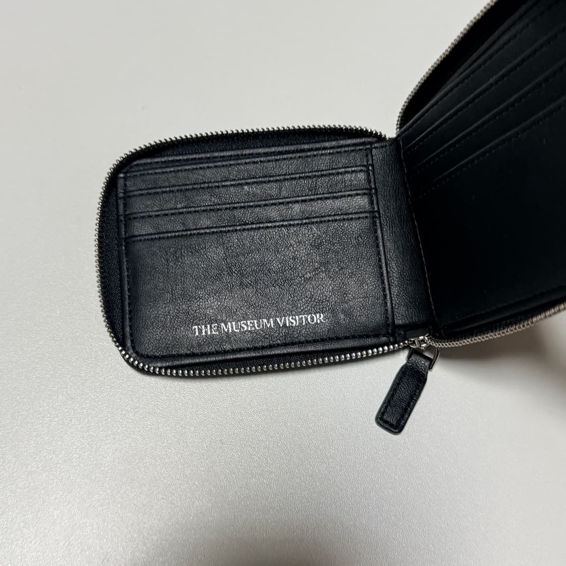 도트 자수 지갑 (Dot embroidery wallet) 블랙 상품이미지3